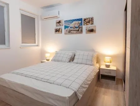 Ioama Island Apartment Burgas Exterior photo